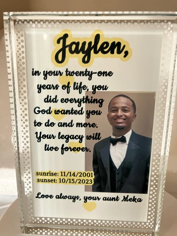 A picture of jaylen 's life is displayed.